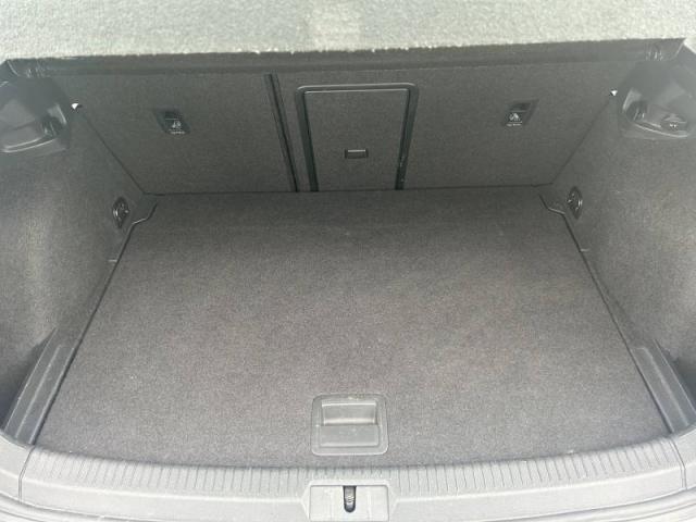 Volkswagen Golf image 7