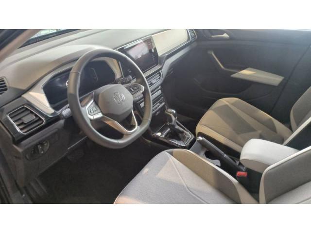 Volkswagen T-Cross image 2