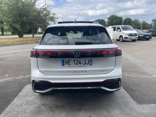 Volkswagen Tiguan image 8