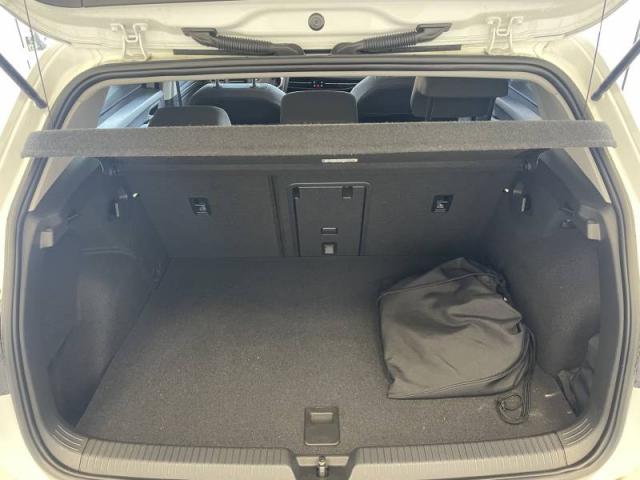 Volkswagen Golf image 4