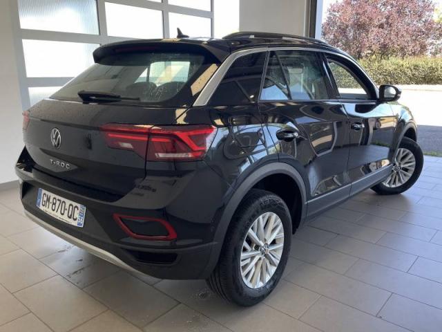 Volkswagen T-Roc image 3