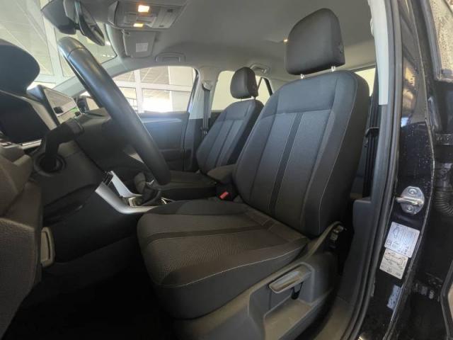 Volkswagen T-Roc image 9