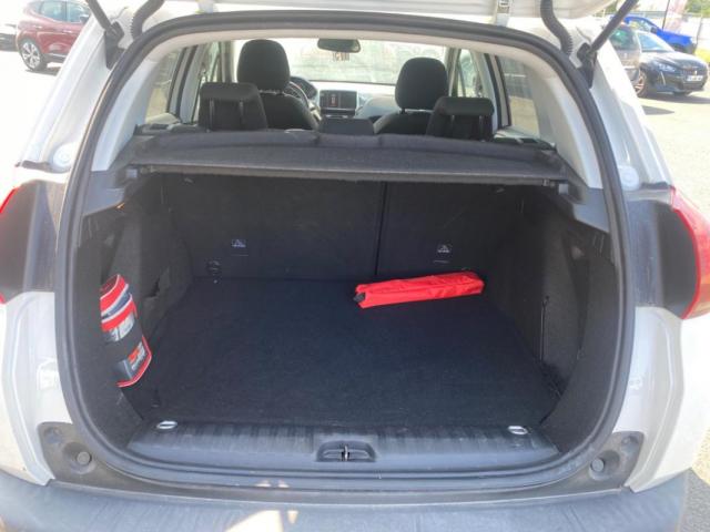 Peugeot 2008 image 6