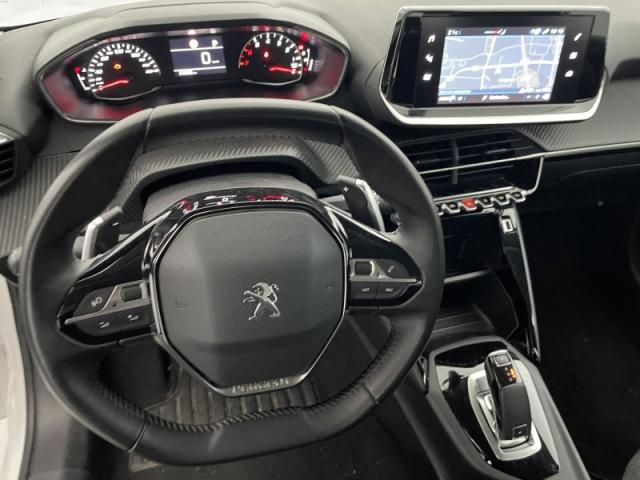 Peugeot 208 image 1