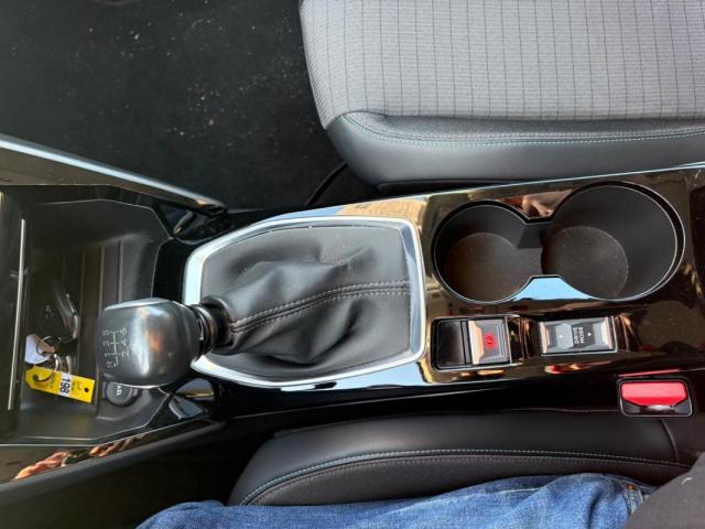 Peugeot 208 image 3