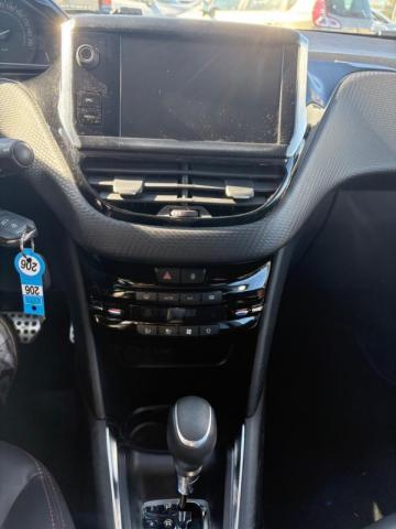 Peugeot 208 image 3