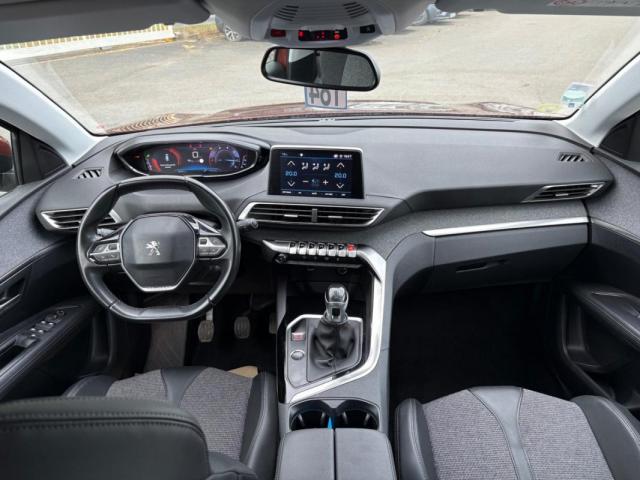 Peugeot 3008 image 2