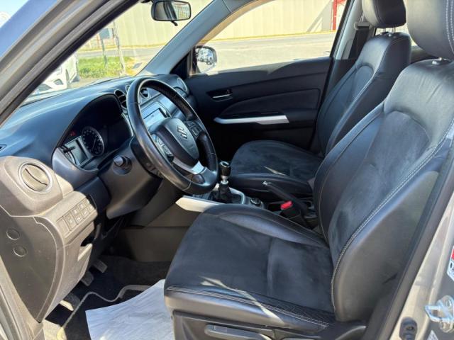 Suzuki Vitara image 7