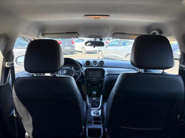 Suzuki Vitara image 4