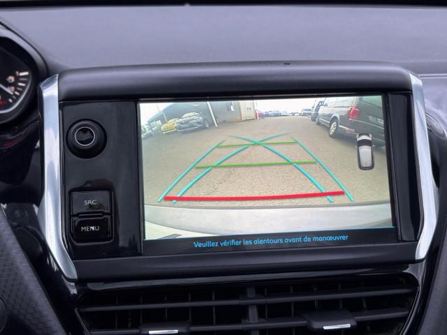 Peugeot 208 image 6