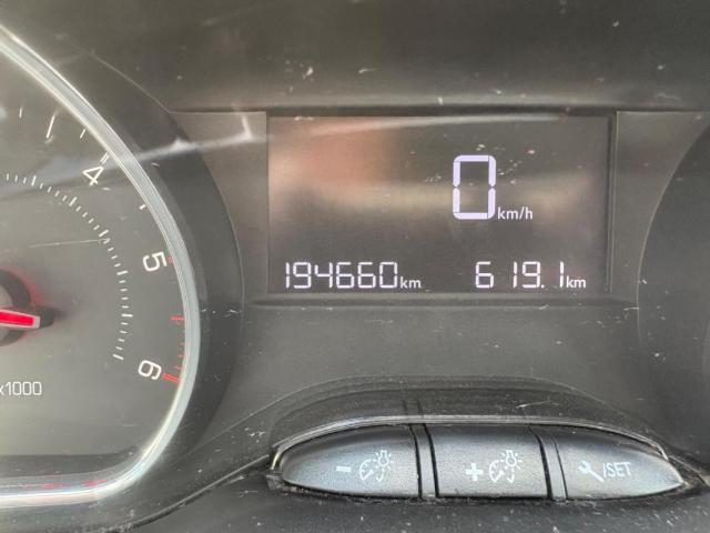 Peugeot 208 image 8