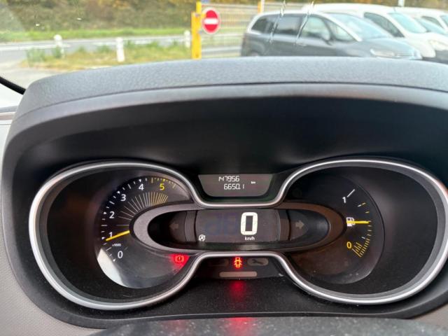 Renault Trafic image 4