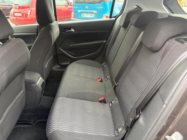 Peugeot 308 image 2