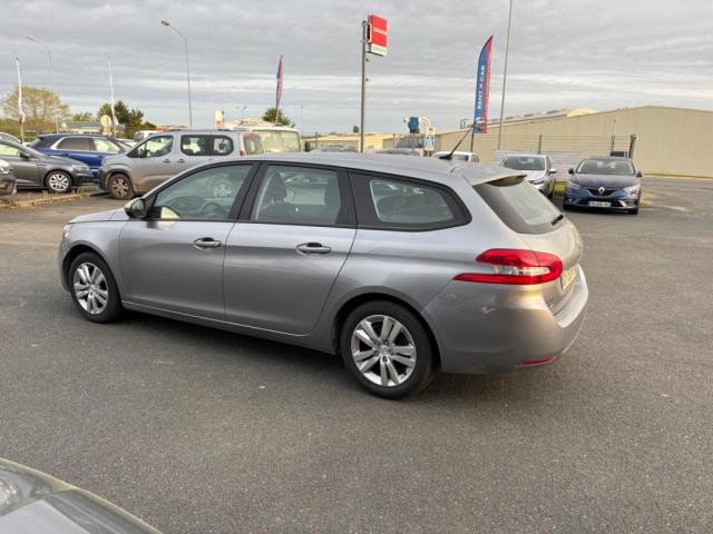 Peugeot 308 image 8