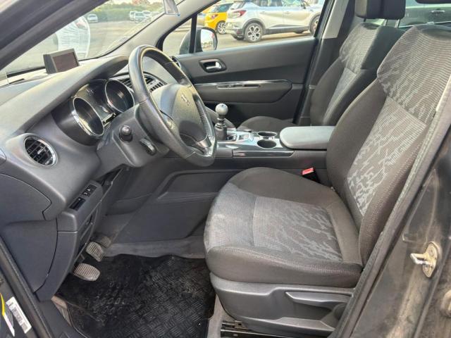 Peugeot 3008 image 7