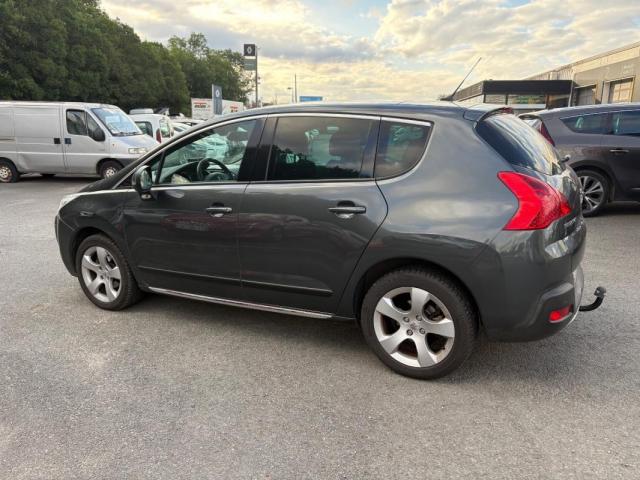 Peugeot 3008 image 1