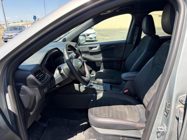 Ford Kuga image 3