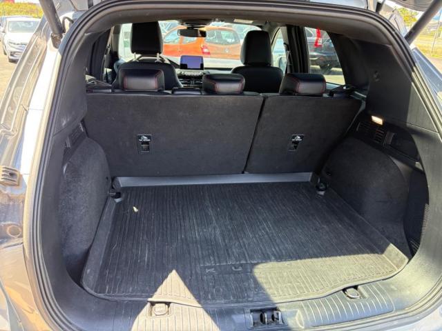 Ford Kuga image 5