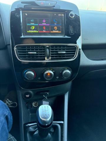 Renault Clio image 6