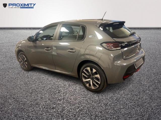 Peugeot 208 image 8