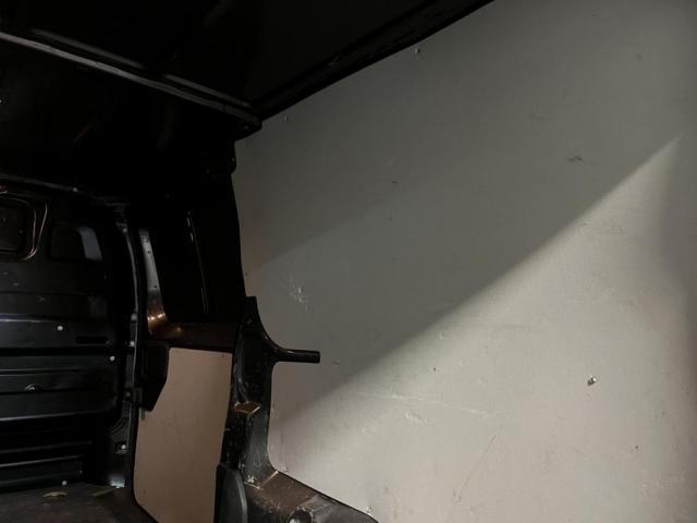 Peugeot Expert image 1