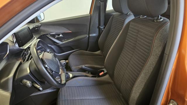 Peugeot 2008 image 9