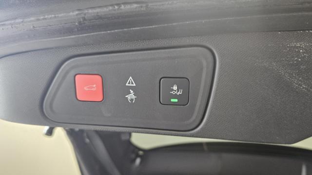 Peugeot 3008 image 1
