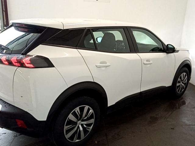 Peugeot 2008 image 8