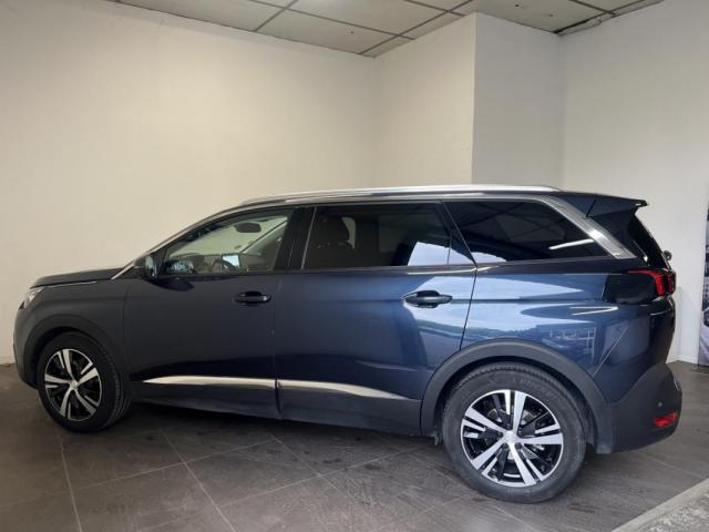 Peugeot 5008 image 2
