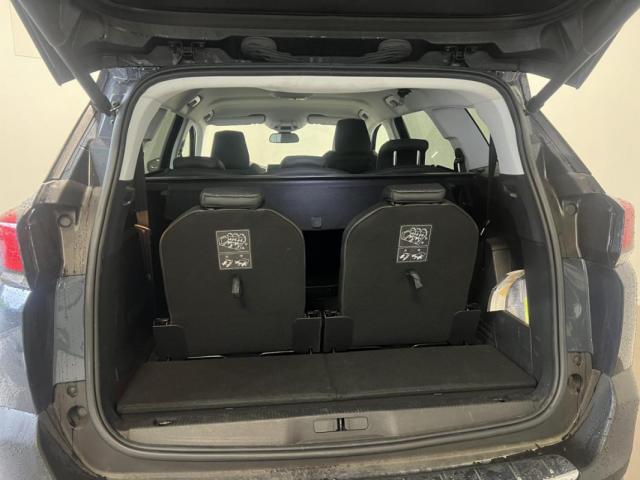 Peugeot 5008 image 6
