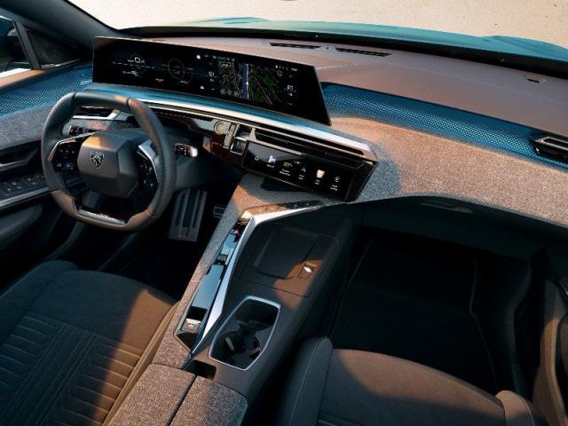 Peugeot 3008 image 1