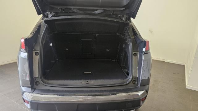 Peugeot 3008 image 2