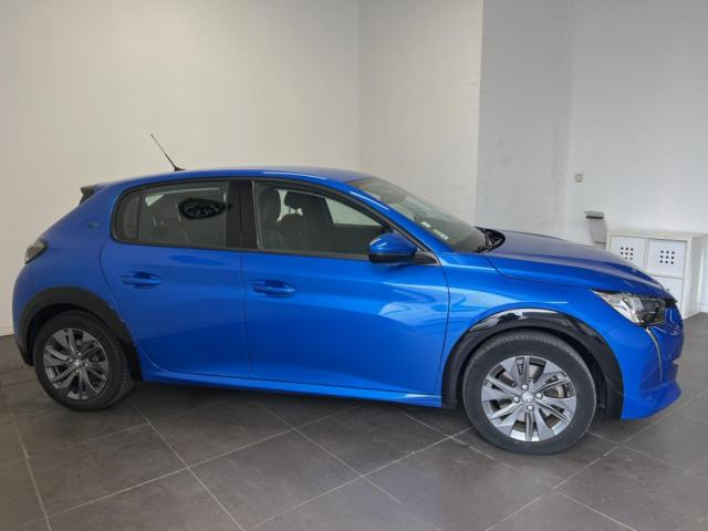 Peugeot 208 image 9