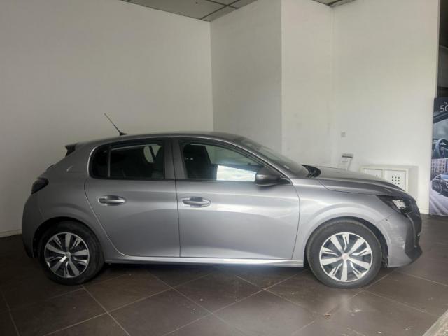 Peugeot 208 image 8