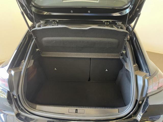 Peugeot 208 image 3