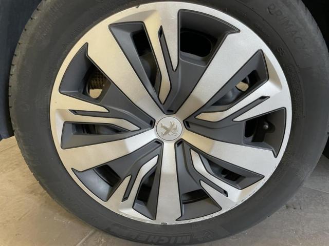 Peugeot 208 image 1