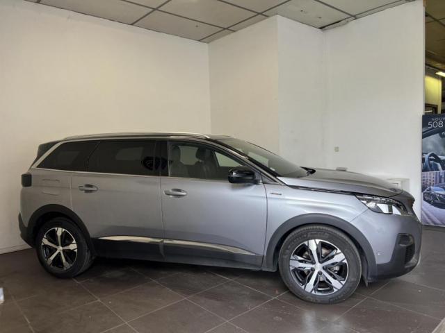 Peugeot 5008 image 2
