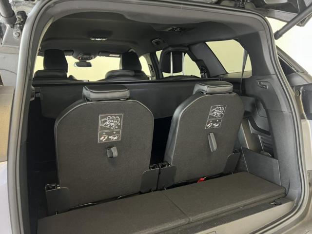 Peugeot 5008 image 3
