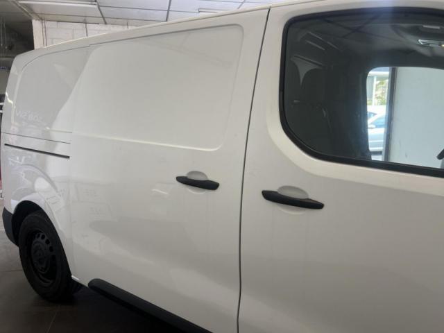 Peugeot Expert image 1