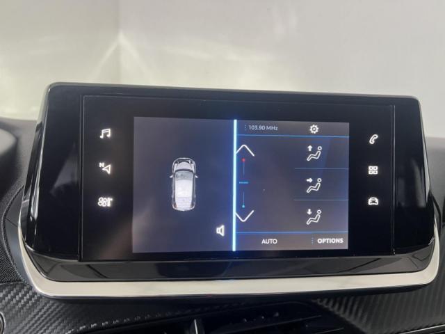 Peugeot 208 image 6