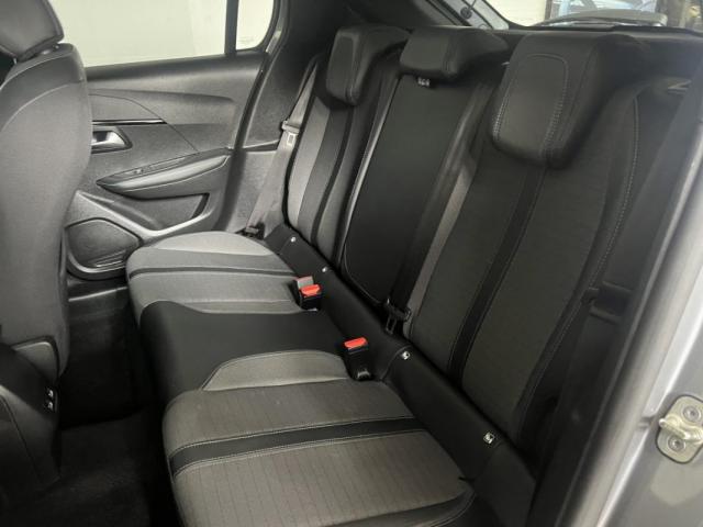 Peugeot 208 image 1