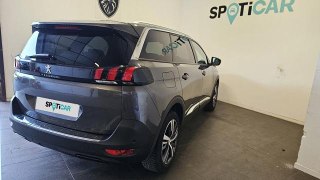 Peugeot 5008 image 8