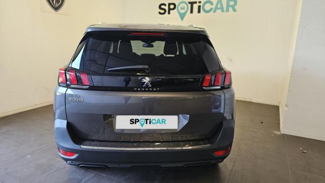 Peugeot 5008 image 2