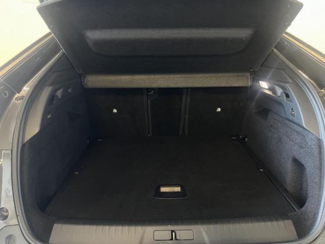 Peugeot 3008 image 2