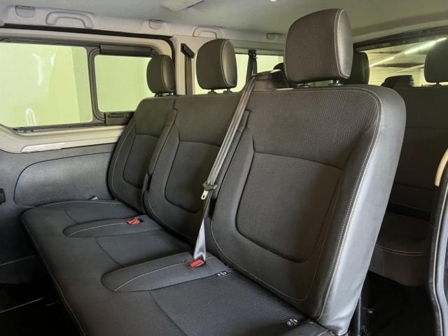 Renault Trafic image 1