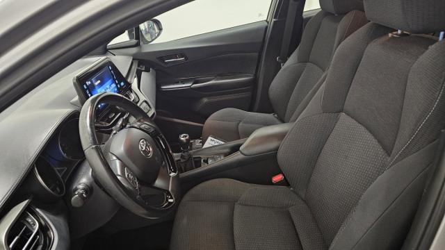 Toyota C-Hr image 4