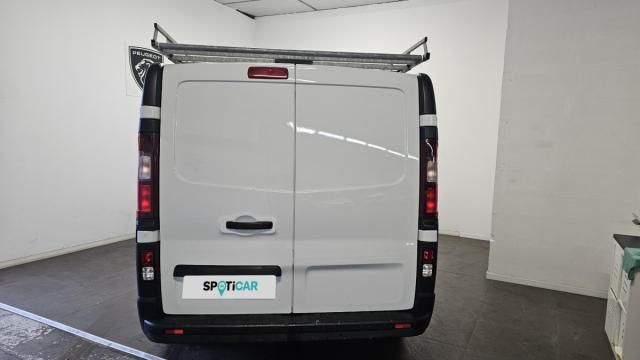Renault Trafic image 2