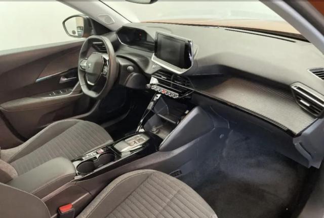 Peugeot 2008 image 3