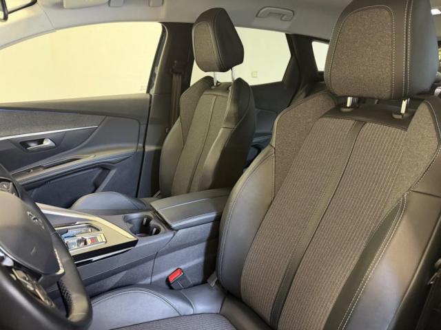 Peugeot 3008 image 2