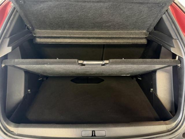 Peugeot 2008 image 3